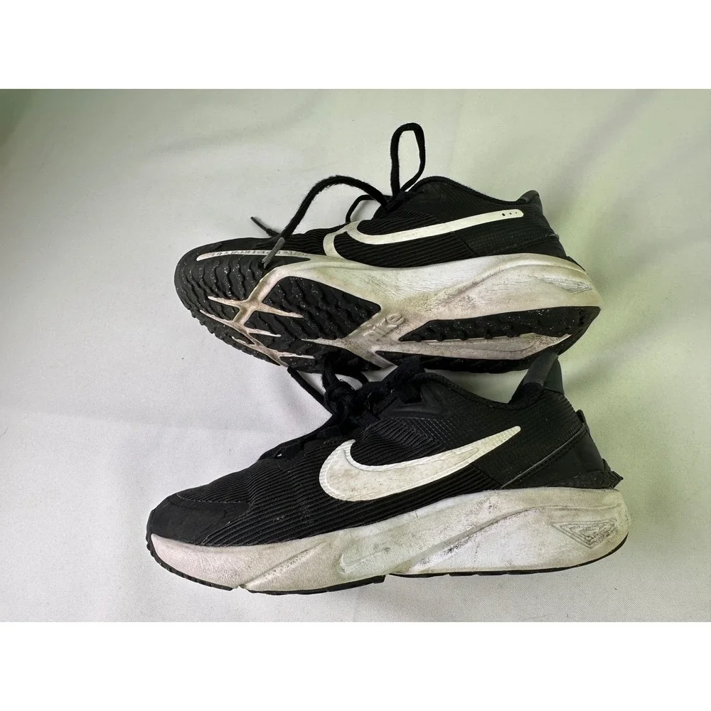 Nike Star Runner 4 Next Nature Black White Kids Running Shoes DX7615-001 Sz 3.5Y